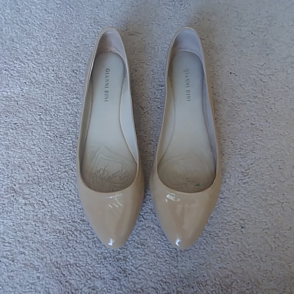 Gianni Bini GB Leather Flats